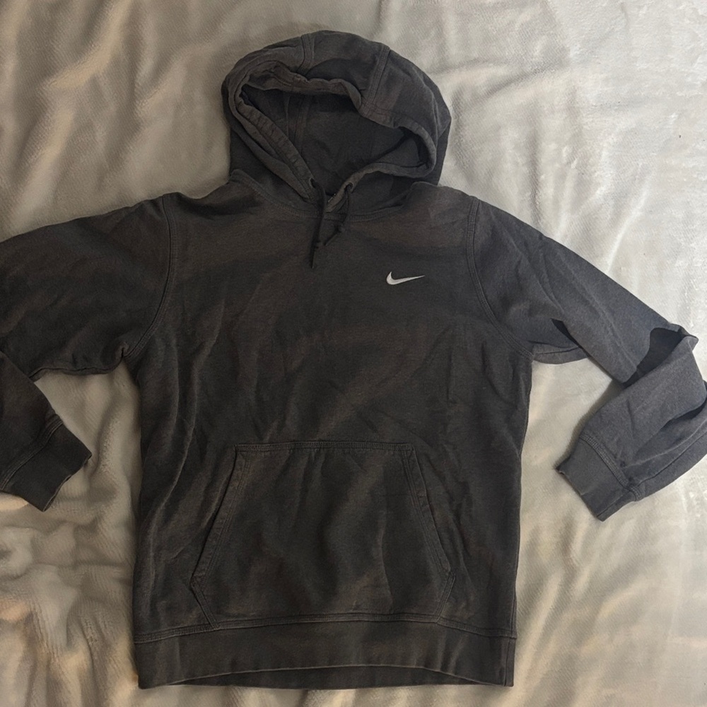 Nike Men's Grey Hoodie